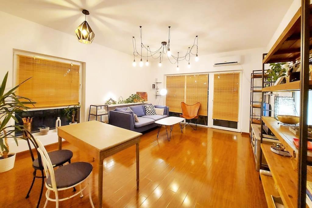 Cosy Boutique 61 Sqm Apartment - Private Parking - Ten Blocks Residence Bukarest Exterior foto