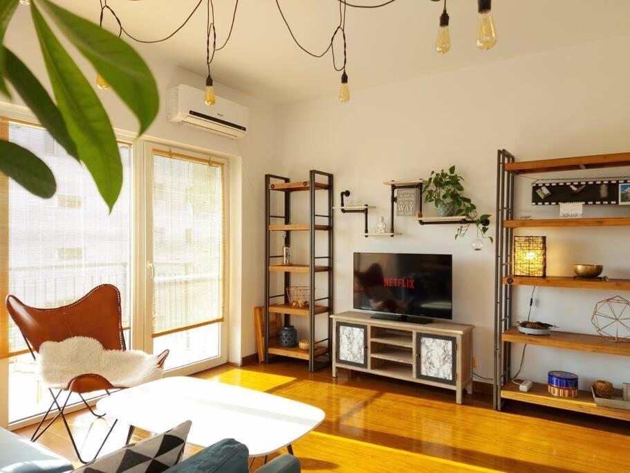 Cosy Boutique 61 Sqm Apartment - Private Parking - Ten Blocks Residence Bukarest Exterior foto