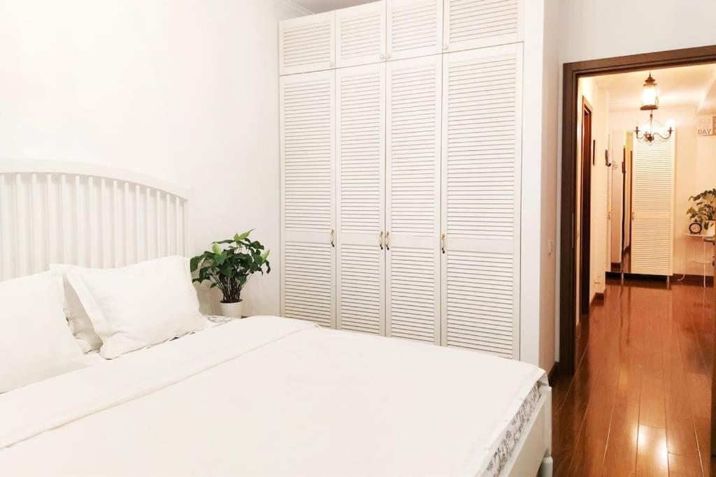 Cosy Boutique 61 Sqm Apartment - Private Parking - Ten Blocks Residence Bukarest Exterior foto