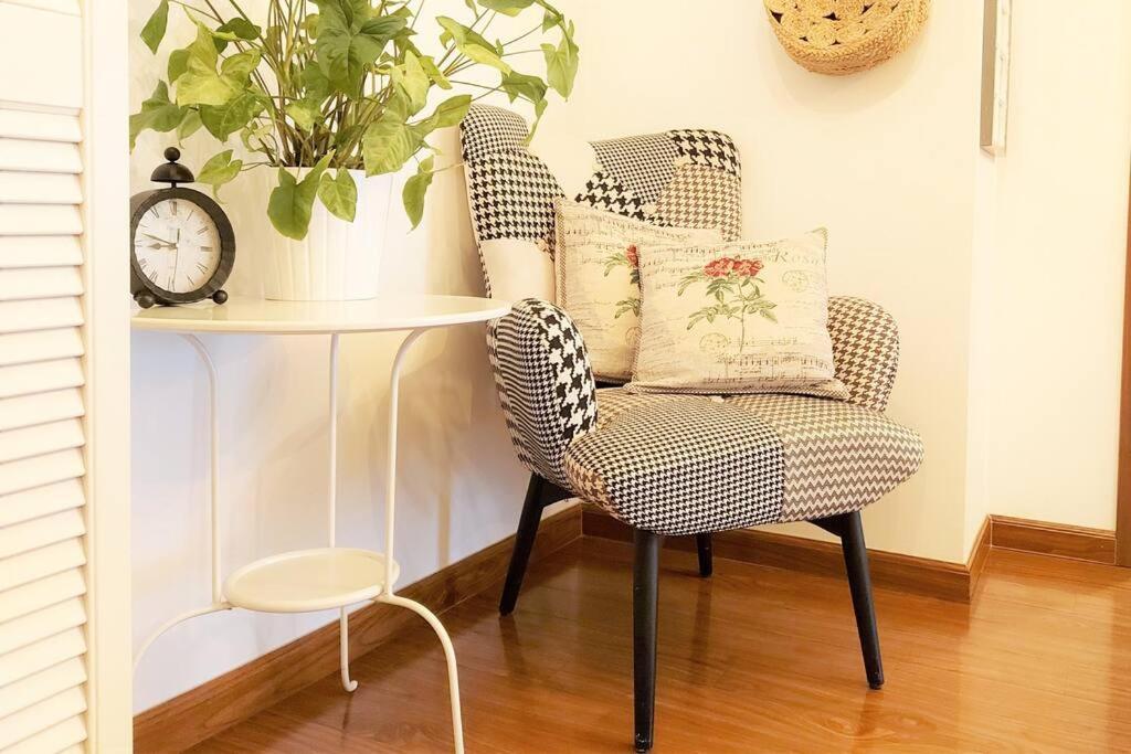 Cosy Boutique 61 Sqm Apartment - Private Parking - Ten Blocks Residence Bukarest Exterior foto